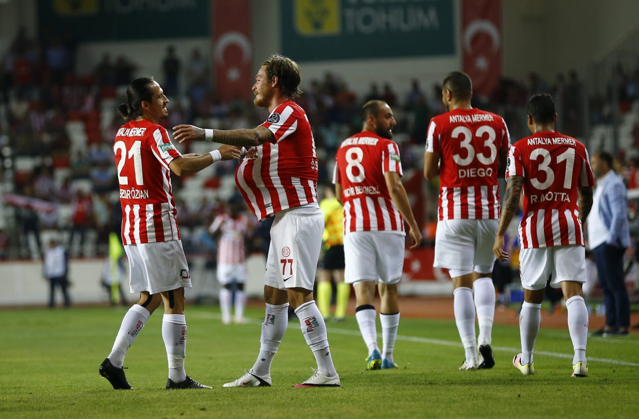Antalyaspor vs Trabzonspor: Një përballje që premton emocione