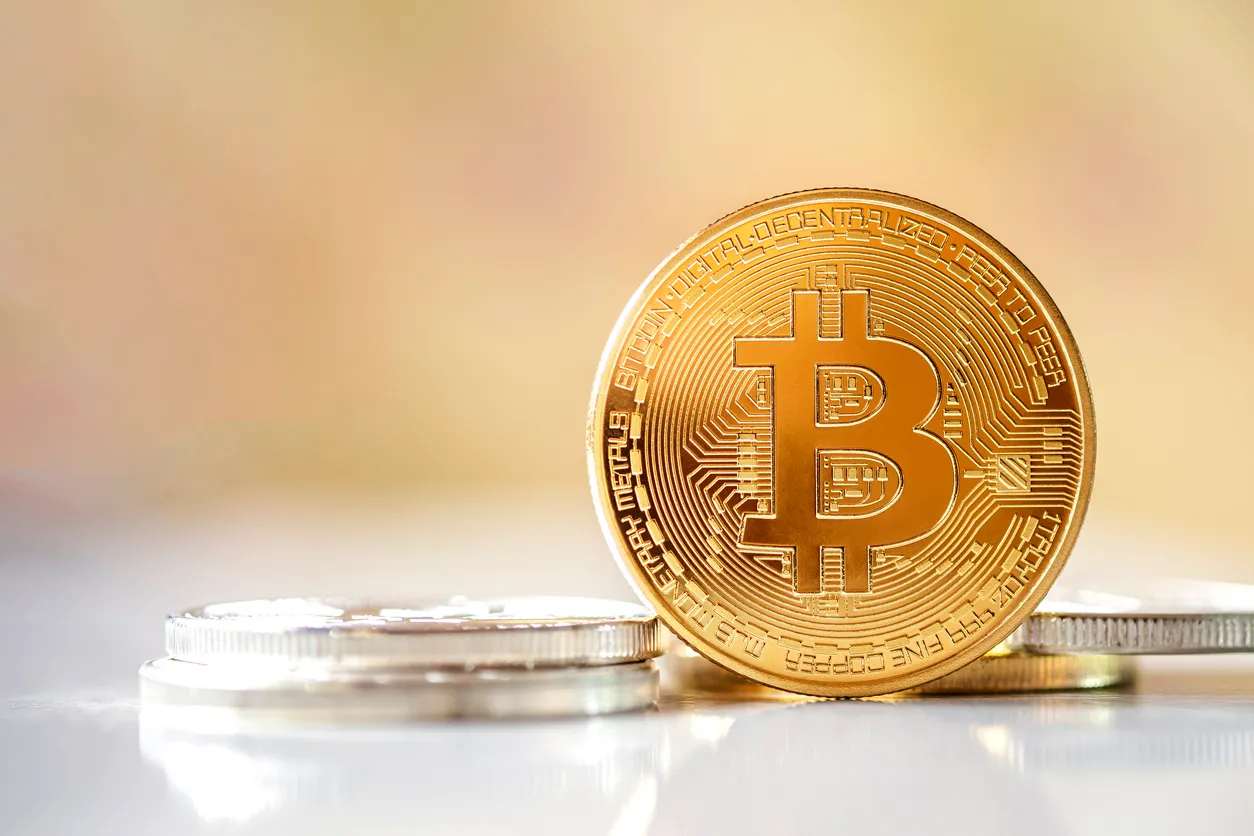 Analiza e Çmimit të Bitcoin: Tendencat dhe Parashikimet