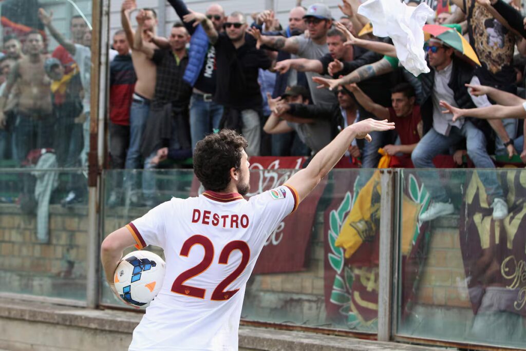 Roma përballet me Cagliari në Serie A: Çfarë të Pritet?